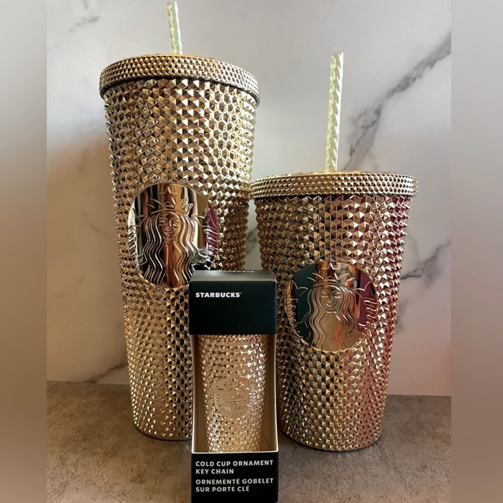 Starbucks Holiday Tumblr & Keychain Collection